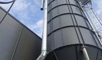 silo na piliny, válvové provedení sila, pohled na pneudopravu pilin do sila