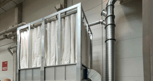 Odsávání pilin a jemného dřevěného prachu při broušení kulatin